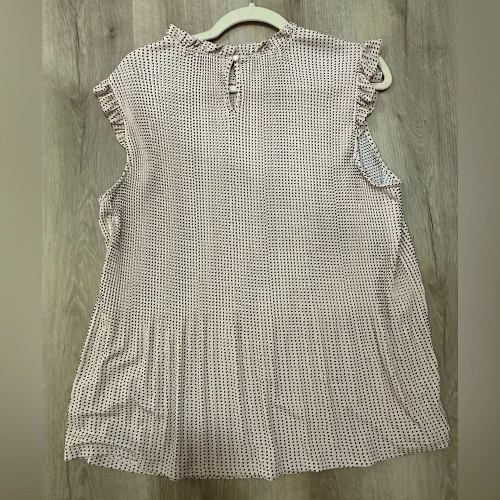 Women’s blouse 👚 - Picture 3 of 3